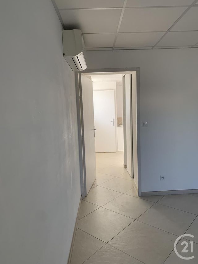 Appartement à louer - 3 pièces - 55.0 m2 - CORNILLON - 30 - LANGUEDOC-ROUSSILLON - Century 21 La Big