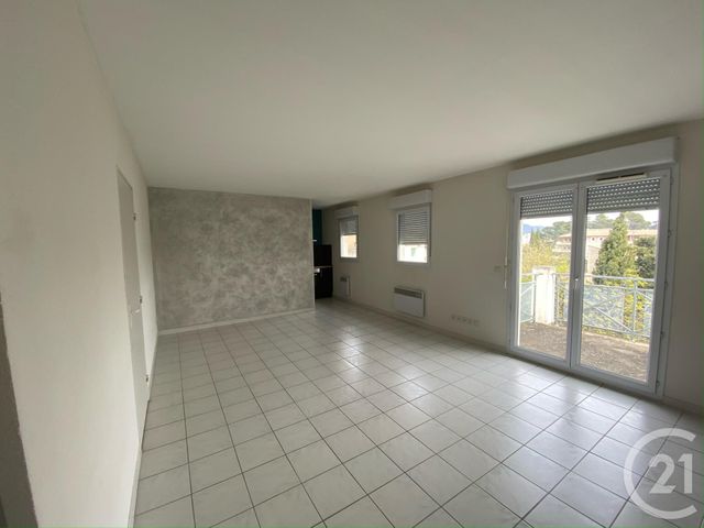 Appartement F2 à louer - 2 pièces - 53.0 m2 - BAGNOLS SUR CEZE - 30 - LANGUEDOC-ROUSSILLON - Century 21 La Big