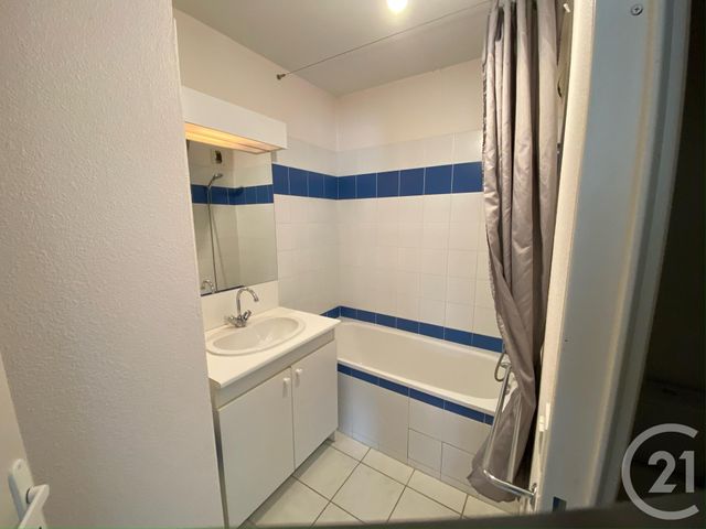 Appartement F2 à louer - 2 pièces - 53.0 m2 - BAGNOLS SUR CEZE - 30 - LANGUEDOC-ROUSSILLON - Century 21 La Big