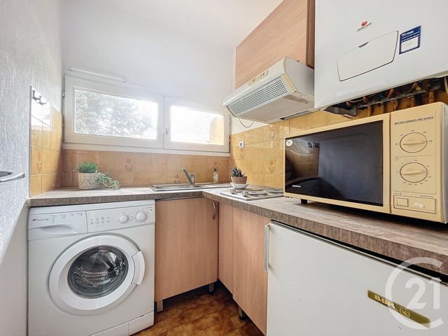Appartement F1 à louer - 1 pièce - 25.0 m2 - BAGNOLS SUR CEZE - 30 - LANGUEDOC-ROUSSILLON - Century 21 La Big