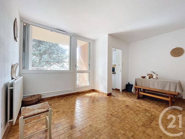 Appartement F1 à louer - 1 pièce - 25.0 m2 - BAGNOLS SUR CEZE - 30 - LANGUEDOC-ROUSSILLON - Century 21 La Big