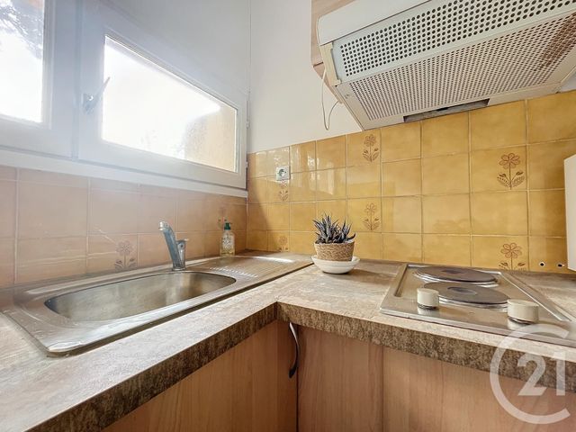 Appartement F1 à louer - 1 pièce - 25.0 m2 - BAGNOLS SUR CEZE - 30 - LANGUEDOC-ROUSSILLON - Century 21 La Big