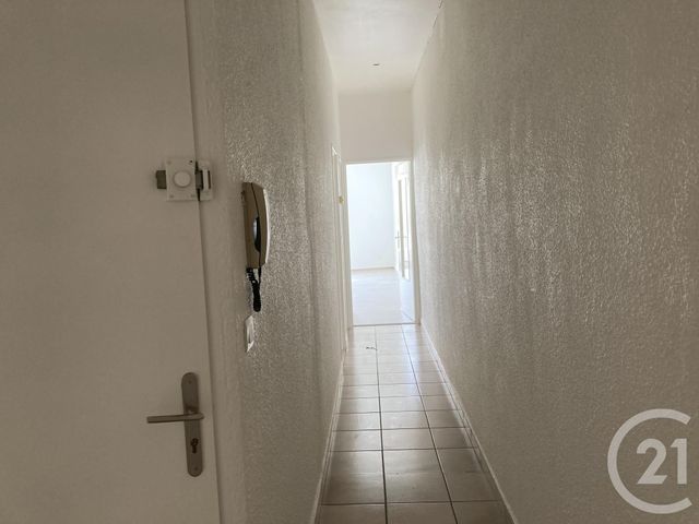 Appartement à louer - 3 pièces - 58.43 m2 - BAGNOLS SUR CEZE - 30 - LANGUEDOC-ROUSSILLON - Century 21 La Big