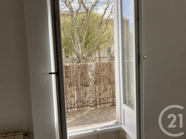 Appartement à louer - 3 pièces - 58.43 m2 - BAGNOLS SUR CEZE - 30 - LANGUEDOC-ROUSSILLON - Century 21 La Big