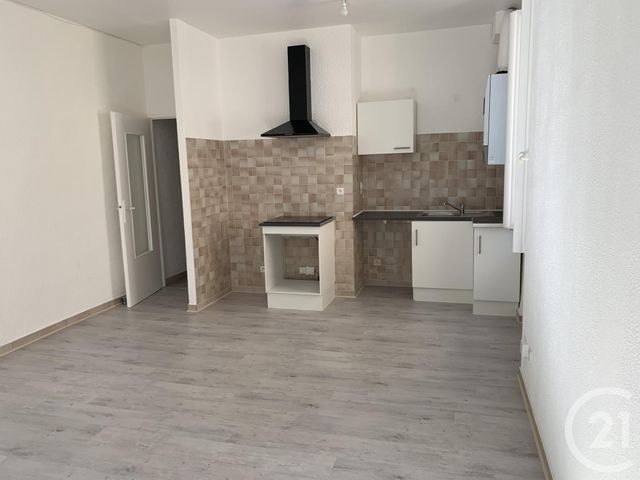 Appartement à louer - 3 pièces - 58.43 m2 - BAGNOLS SUR CEZE - 30 - LANGUEDOC-ROUSSILLON - Century 21 La Big
