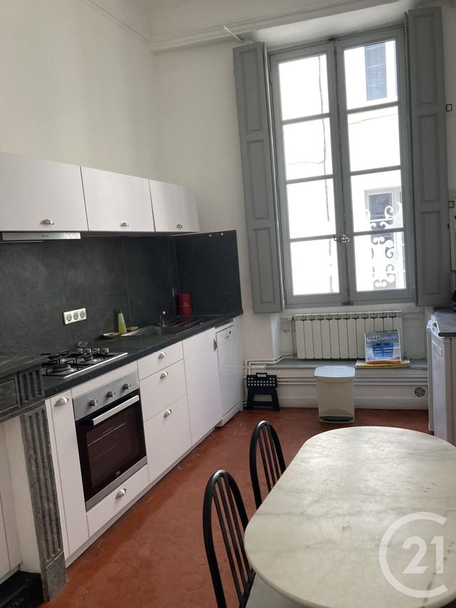 Appartement à louer - 2 pièces - 87.42 m2 - BAGNOLS SUR CEZE - 30 - LANGUEDOC-ROUSSILLON - Century 21 La Big
