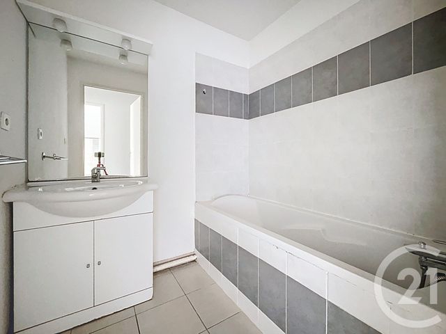 Appartement F2 bis à louer - 3 pièces - 54.51 m2 - BAGNOLS SUR CEZE - 30 - LANGUEDOC-ROUSSILLON - Century 21 La Big