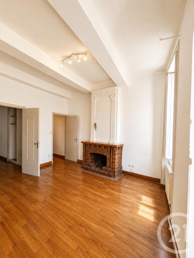 Appartement à louer BAGNOLS SUR CEZE