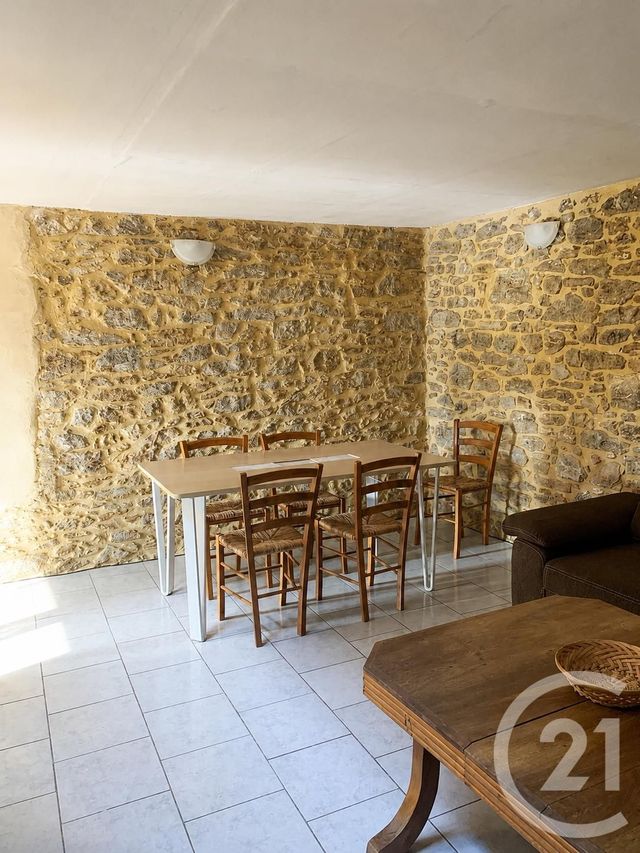 Appartement à louer ST ANDRE DE ROQUEPERTUIS