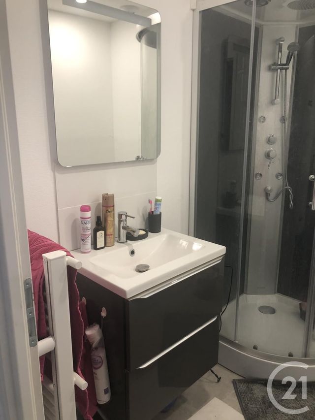 Appartement F2 à louer - 2 pièces - 42.0 m2 - BAGNOLS SUR CEZE - 30 - LANGUEDOC-ROUSSILLON - Century 21 La Big