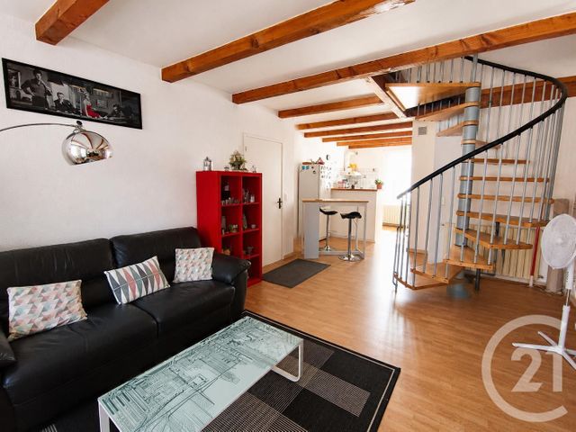Appartement à louer - 3 pièces - 80.0 m2 - BAGNOLS SUR CEZE - 30 - LANGUEDOC-ROUSSILLON - Century 21 La Big