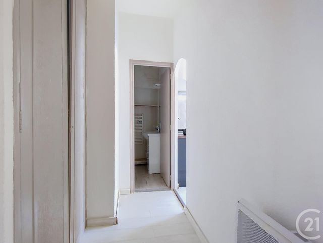 Appartement à louer - 2 pièces - 37.0 m2 - BAGNOLS SUR CEZE - 30 - LANGUEDOC-ROUSSILLON - Century 21 La Big