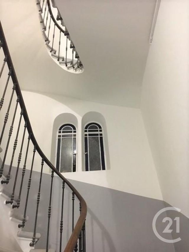 Appartement à louer - 2 pièces - 37.0 m2 - BAGNOLS SUR CEZE - 30 - LANGUEDOC-ROUSSILLON - Century 21 La Big