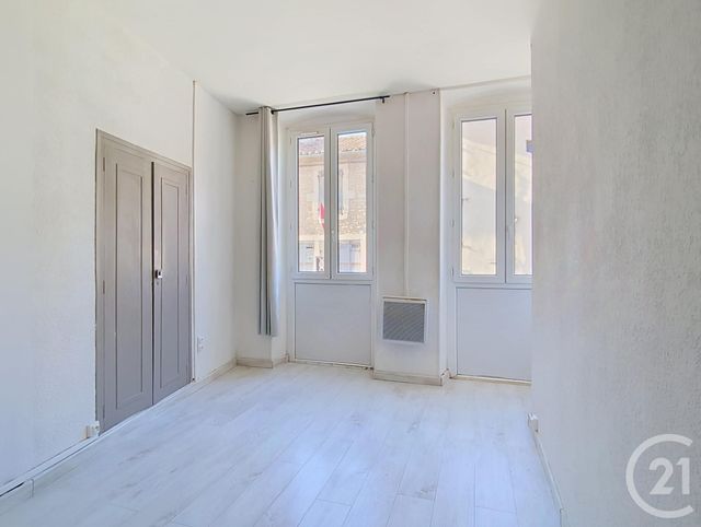 Appartement à louer - 2 pièces - 37.0 m2 - BAGNOLS SUR CEZE - 30 - LANGUEDOC-ROUSSILLON - Century 21 La Big