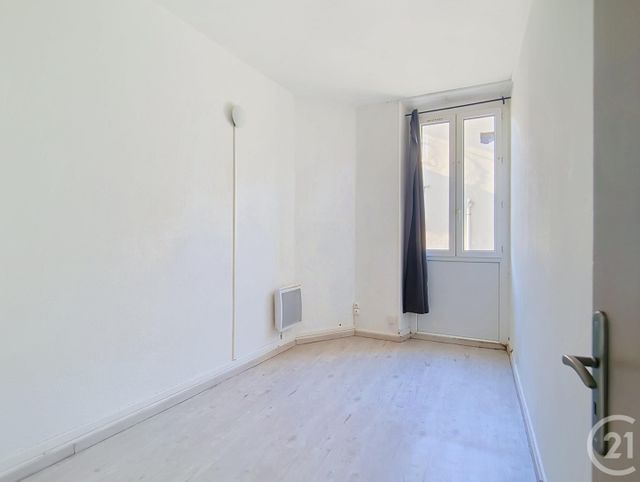 Appartement à louer - 2 pièces - 37.0 m2 - BAGNOLS SUR CEZE - 30 - LANGUEDOC-ROUSSILLON - Century 21 La Big