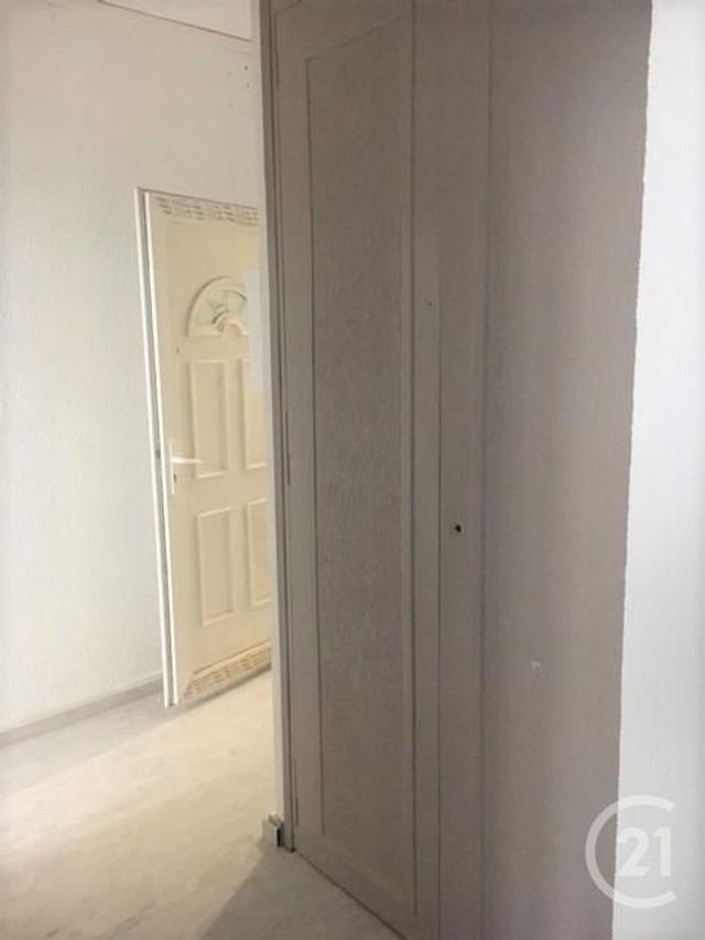 Appartement à louer - 2 pièces - 37.0 m2 - BAGNOLS SUR CEZE - 30 - LANGUEDOC-ROUSSILLON - Century 21 La Big