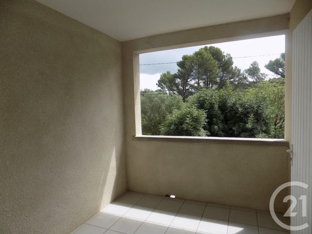 Appartement F2 à louer - 2 pièces - 48.0 m2 - BAGNOLS SUR CEZE - 30 - LANGUEDOC-ROUSSILLON - Century 21 La Big