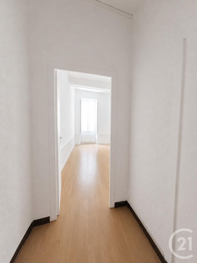 Appartement à louer - 2 pièces - 50.0 m2 - BAGNOLS SUR CEZE - 30 - LANGUEDOC-ROUSSILLON - Century 21 La Big