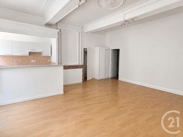 Appartement à louer - 2 pièces - 50.0 m2 - BAGNOLS SUR CEZE - 30 - LANGUEDOC-ROUSSILLON - Century 21 La Big