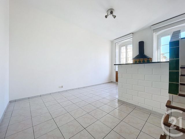 Appartement T2 à louer - 2 pièces - 48.06 m2 - BAGNOLS SUR CEZE - 30 - LANGUEDOC-ROUSSILLON - Century 21 La Big