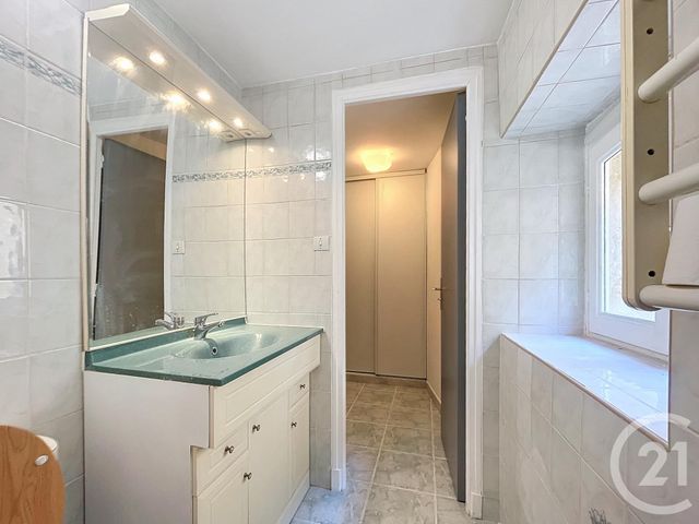 Appartement T2 à louer - 2 pièces - 48.06 m2 - BAGNOLS SUR CEZE - 30 - LANGUEDOC-ROUSSILLON - Century 21 La Big