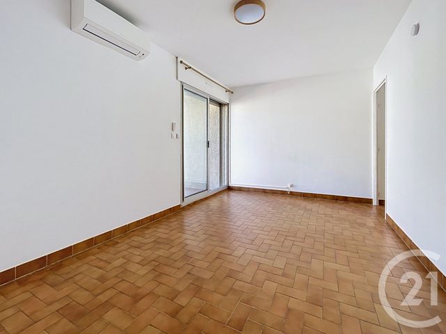 Appartement T1 à vendre - 1 pièce - 25.77 m2 - BAGNOLS SUR CEZE - 30 - LANGUEDOC-ROUSSILLON - Century 21 La Big