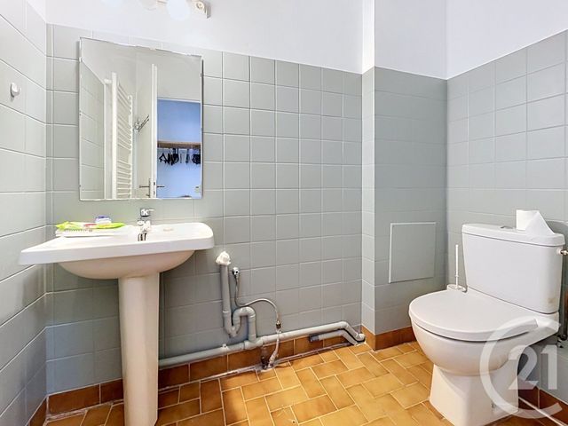 Appartement T1 à vendre - 1 pièce - 25.77 m2 - BAGNOLS SUR CEZE - 30 - LANGUEDOC-ROUSSILLON - Century 21 La Big