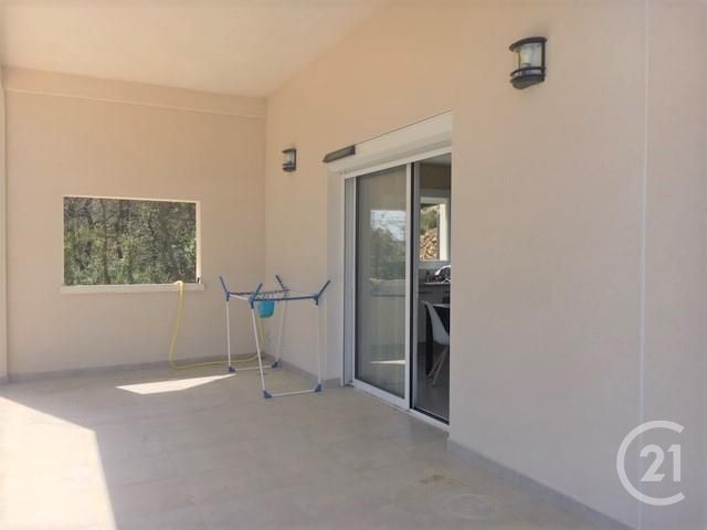 Appartement à louer - 2 pièces - 50.0 m2 - LAUDUN L ARDOISE - 30 - LANGUEDOC-ROUSSILLON - Century 21 La Big