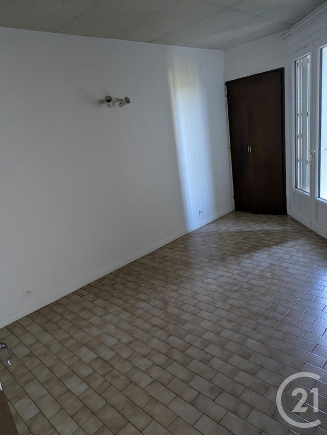 Appartement F2 à louer - 2 pièces - 42.35 m2 - GOUDARGUES - 30 - LANGUEDOC-ROUSSILLON - Century 21 La Big