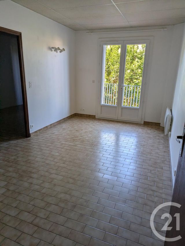 Appartement F2 à louer - 2 pièces - 42.35 m2 - GOUDARGUES - 30 - LANGUEDOC-ROUSSILLON - Century 21 La Big