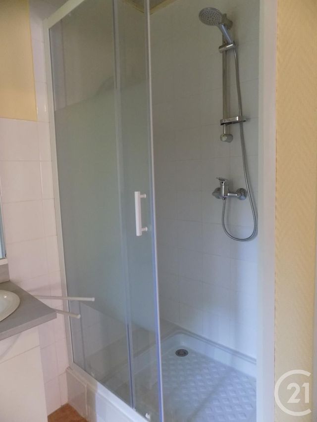 Appartement F2 à louer - 3 pièces - 50.41 m2 - BAGNOLS SUR CEZE - 30 - LANGUEDOC-ROUSSILLON - Century 21 La Big
