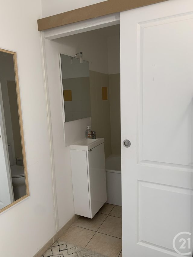 Appartement F1 à louer - 1 pièce - 22.0 m2 - BAGNOLS SUR CEZE - 30 - LANGUEDOC-ROUSSILLON - Century 21 La Big