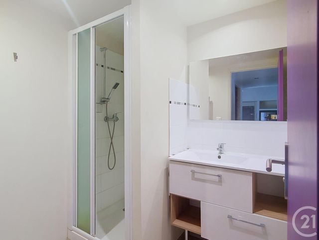 Appartement à louer - 2 pièces - 38.19 m2 - BAGNOLS SUR CEZE - 30 - LANGUEDOC-ROUSSILLON - Century 21 La Big