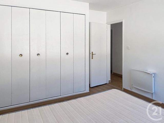 Appartement à louer - 3 pièces - 67.0 m2 - BAGNOLS SUR CEZE - 30 - LANGUEDOC-ROUSSILLON - Century 21 La Big
