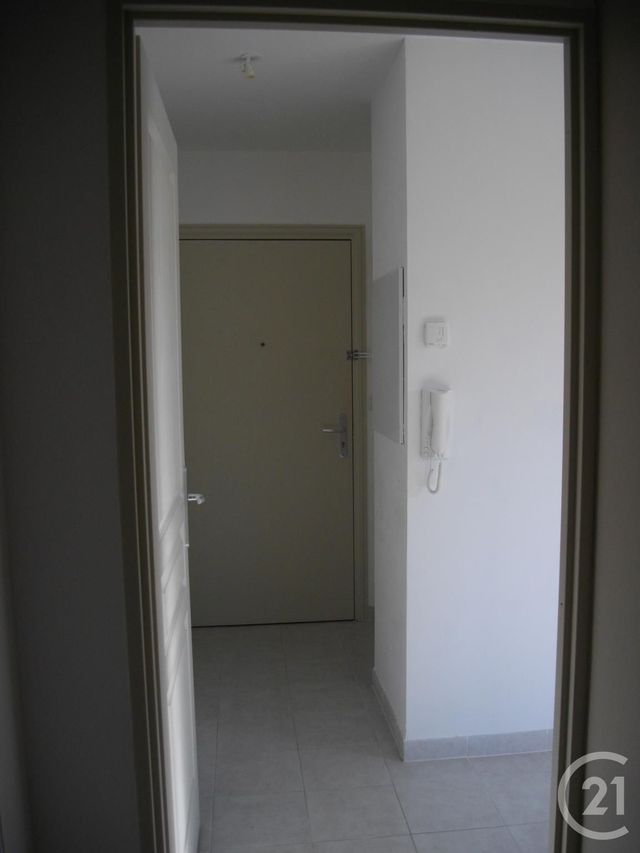 Appartement F2 à louer - 2 pièces - 46.6 m2 - BAGNOLS SUR CEZE - 30 - LANGUEDOC-ROUSSILLON - Century 21 La Big