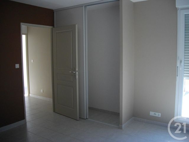 Appartement F2 à louer - 2 pièces - 46.6 m2 - BAGNOLS SUR CEZE - 30 - LANGUEDOC-ROUSSILLON - Century 21 La Big