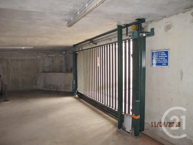 parking à louer - 20.0 m2 - BAGNOLS SUR CEZE - 30 - LANGUEDOC-ROUSSILLON - Century 21 La Big