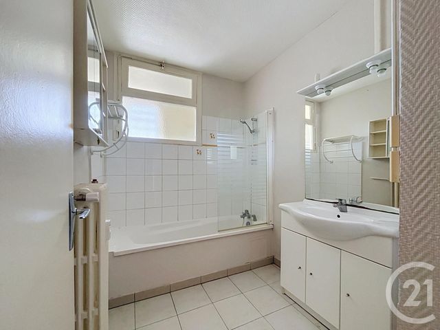 Appartement F3 à vendre - 3 pièces - 89.05 m2 - BAGNOLS SUR CEZE - 30 - LANGUEDOC-ROUSSILLON - Century 21 La Big