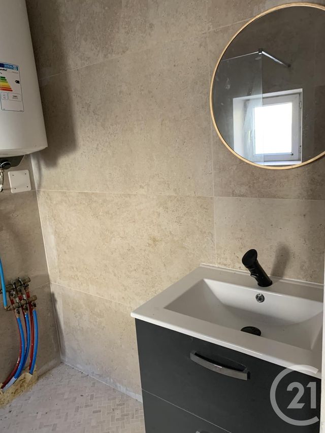 maison à louer - 3 pièces - 61.0 m2 - BAGNOLS SUR CEZE - 30 - LANGUEDOC-ROUSSILLON - Century 21 La Big