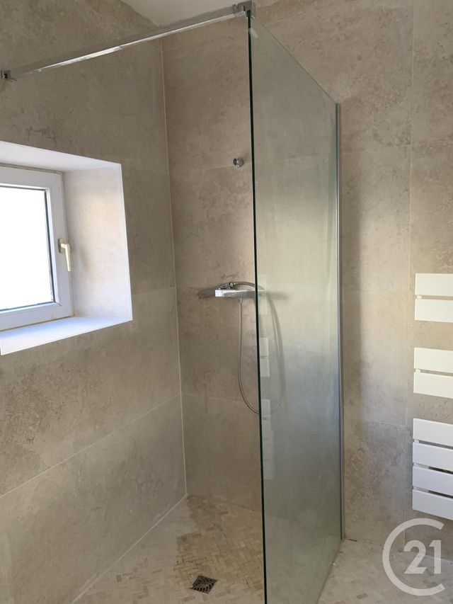 maison à louer - 3 pièces - 61.0 m2 - BAGNOLS SUR CEZE - 30 - LANGUEDOC-ROUSSILLON - Century 21 La Big