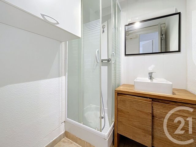 Appartement F3 à vendre - 3 pièces - 72.0 m2 - BAGNOLS SUR CEZE - 30 - LANGUEDOC-ROUSSILLON - Century 21 La Big