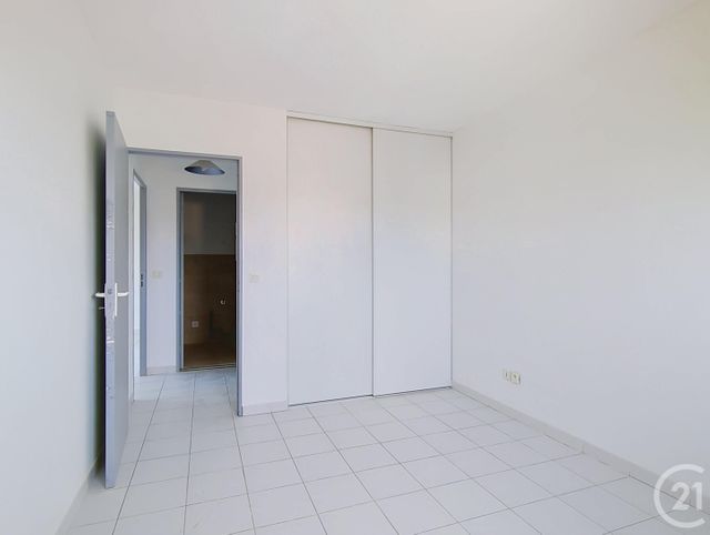 Appartement à louer - 2 pièces - 53.64 m2 - BAGNOLS SUR CEZE - 30 - LANGUEDOC-ROUSSILLON - Century 21 La Big