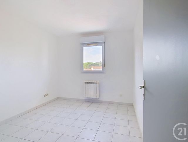 Appartement à louer - 2 pièces - 53.64 m2 - BAGNOLS SUR CEZE - 30 - LANGUEDOC-ROUSSILLON - Century 21 La Big