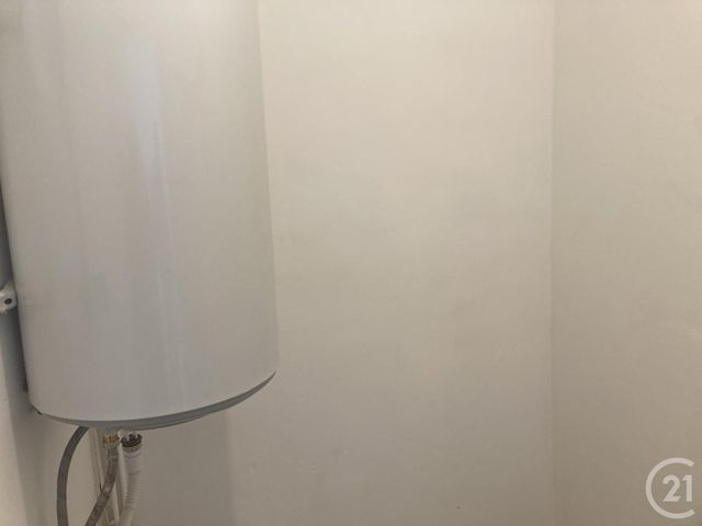Appartement F2 à louer - 2 pièces - 50.0 m2 - BAGNOLS SUR CEZE - 30 - LANGUEDOC-ROUSSILLON - Century 21 La Big
