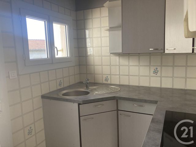 Appartement F2 à louer - 2 pièces - 50.0 m2 - BAGNOLS SUR CEZE - 30 - LANGUEDOC-ROUSSILLON - Century 21 La Big