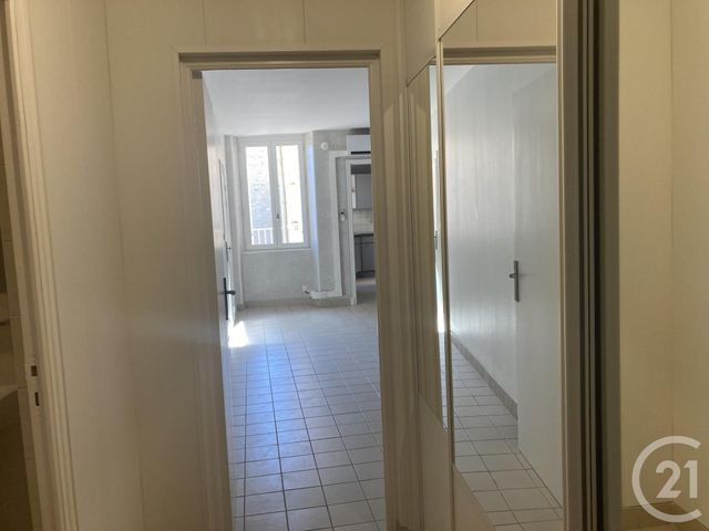 Appartement F2 à louer - 2 pièces - 50.0 m2 - BAGNOLS SUR CEZE - 30 - LANGUEDOC-ROUSSILLON - Century 21 La Big