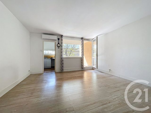 Appartement T2 à louer - 2 pièces - 43.21 m2 - BAGNOLS SUR CEZE - 30 - LANGUEDOC-ROUSSILLON - Century 21 La Big