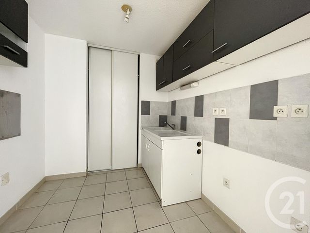Appartement F3 à vendre - 3 pièces - 61.17 m2 - BAGNOLS SUR CEZE - 30 - LANGUEDOC-ROUSSILLON - Century 21 La Big