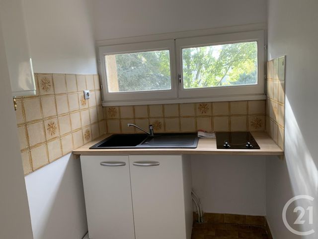 Appartement F1 à louer - 1 pièce - 27.5 m2 - BAGNOLS SUR CEZE - 30 - LANGUEDOC-ROUSSILLON - Century 21 La Big